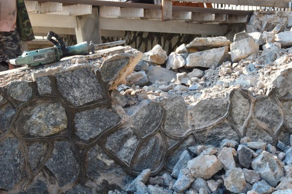 Retaining Wall Demolition in Visalia